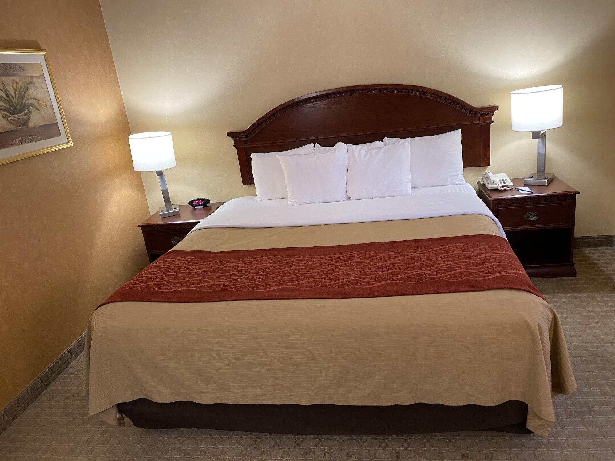 Quality Inn Near Walden Galleria Mall Cheektowaga Bagian luar foto