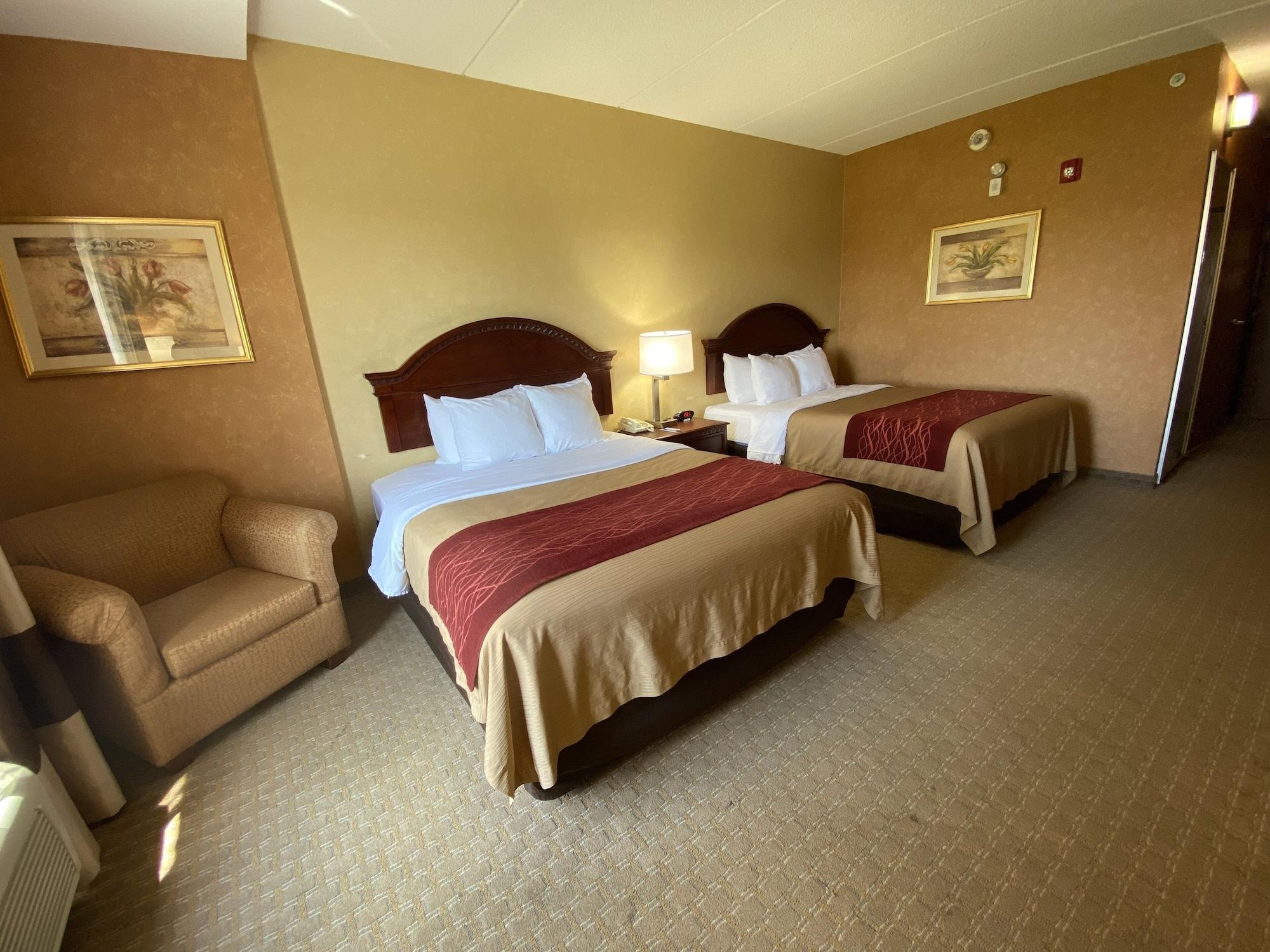 Quality Inn Near Walden Galleria Mall Cheektowaga Bagian luar foto