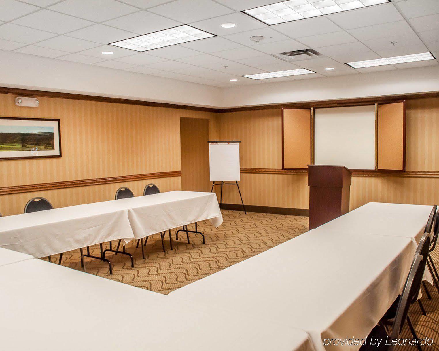 Quality Inn Near Walden Galleria Mall Cheektowaga Bagian luar foto