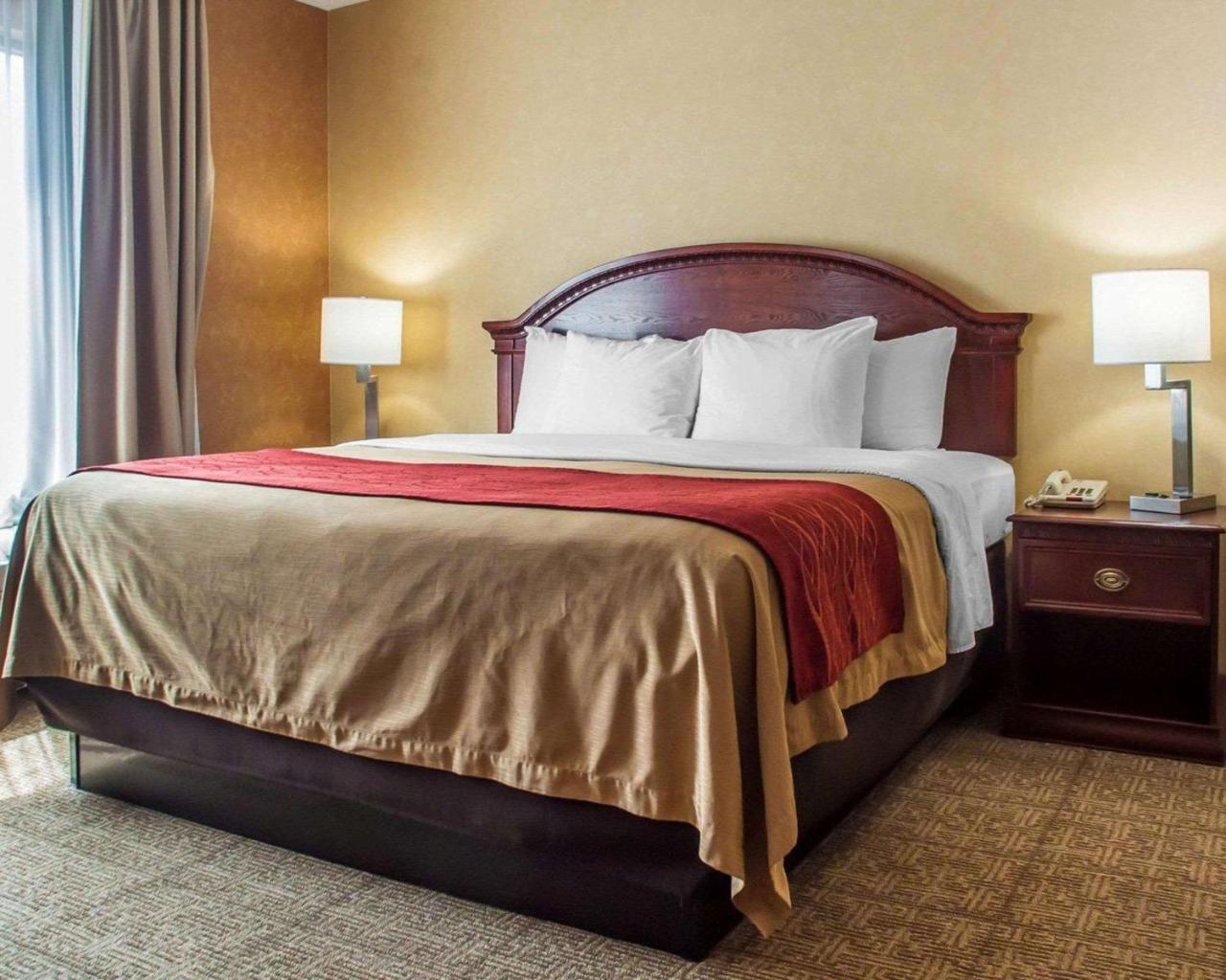 Quality Inn Near Walden Galleria Mall Cheektowaga Bagian luar foto